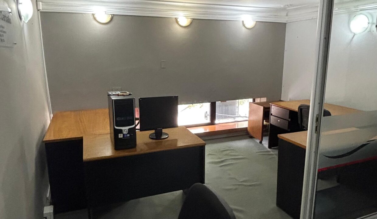 WhatsApp Image 2025-10-17 at 16.41.01 (2)