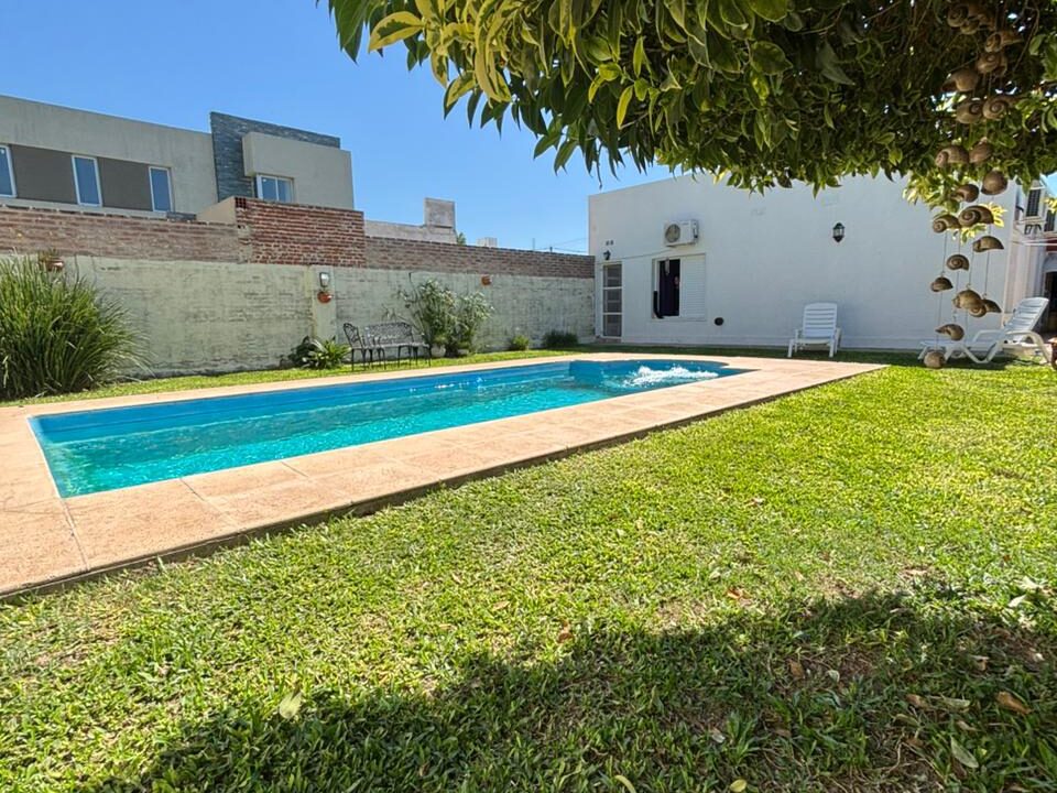 WhatsApp Image 2026-04-06 at 08.59.34